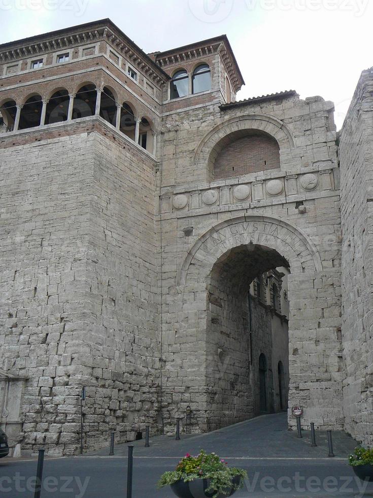 vista de la ciudad de perugia foto