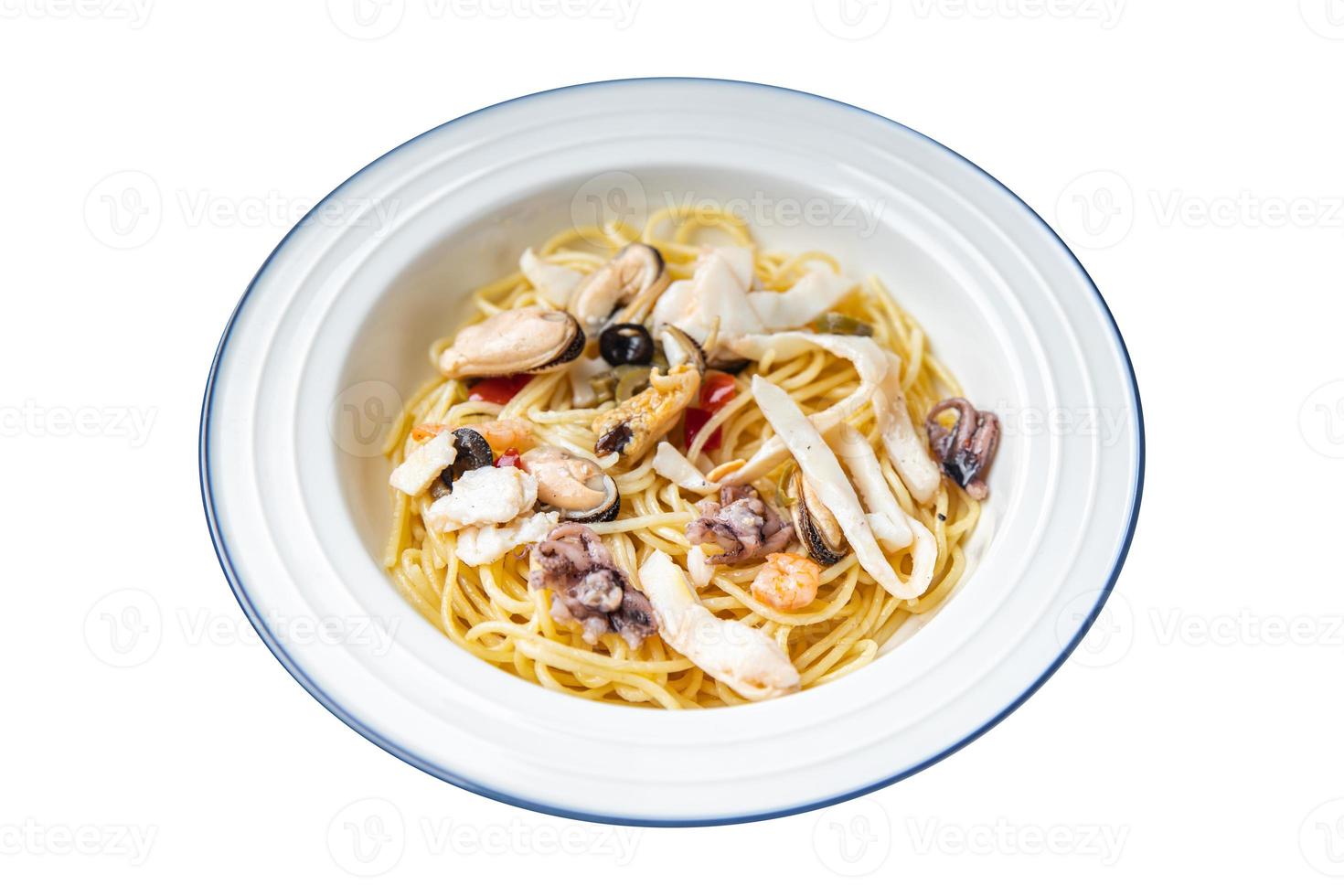 pasta spaghetti seafood meal second course italian cuisine snack photo