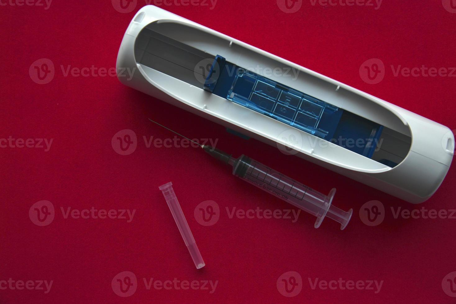 The Prince device is a self-injection gun photo