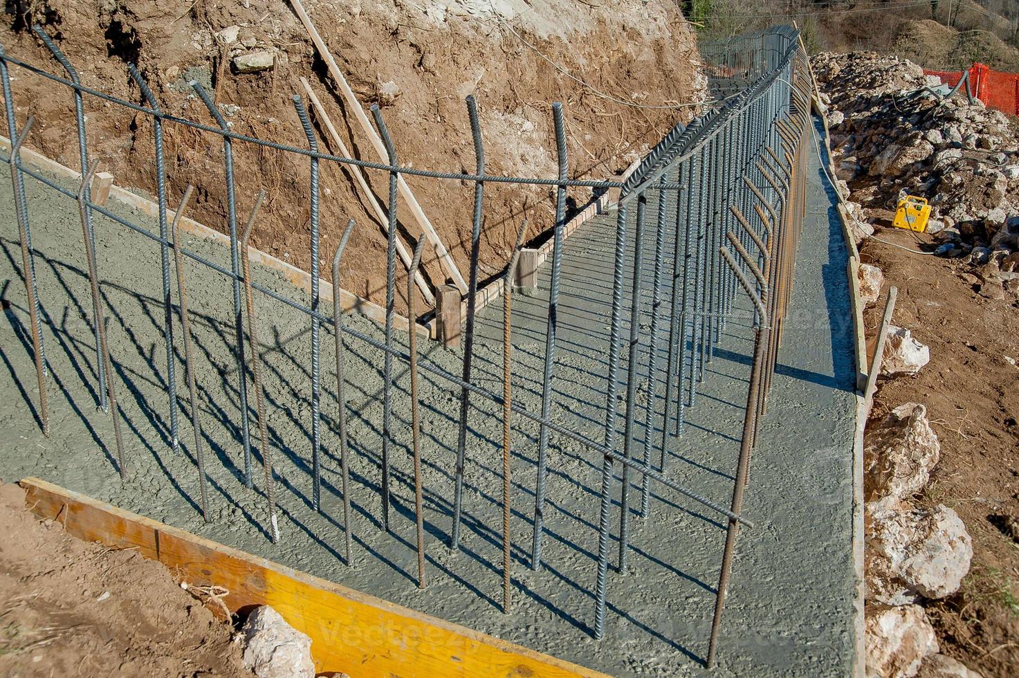 Reinforced concrete wall construction photo