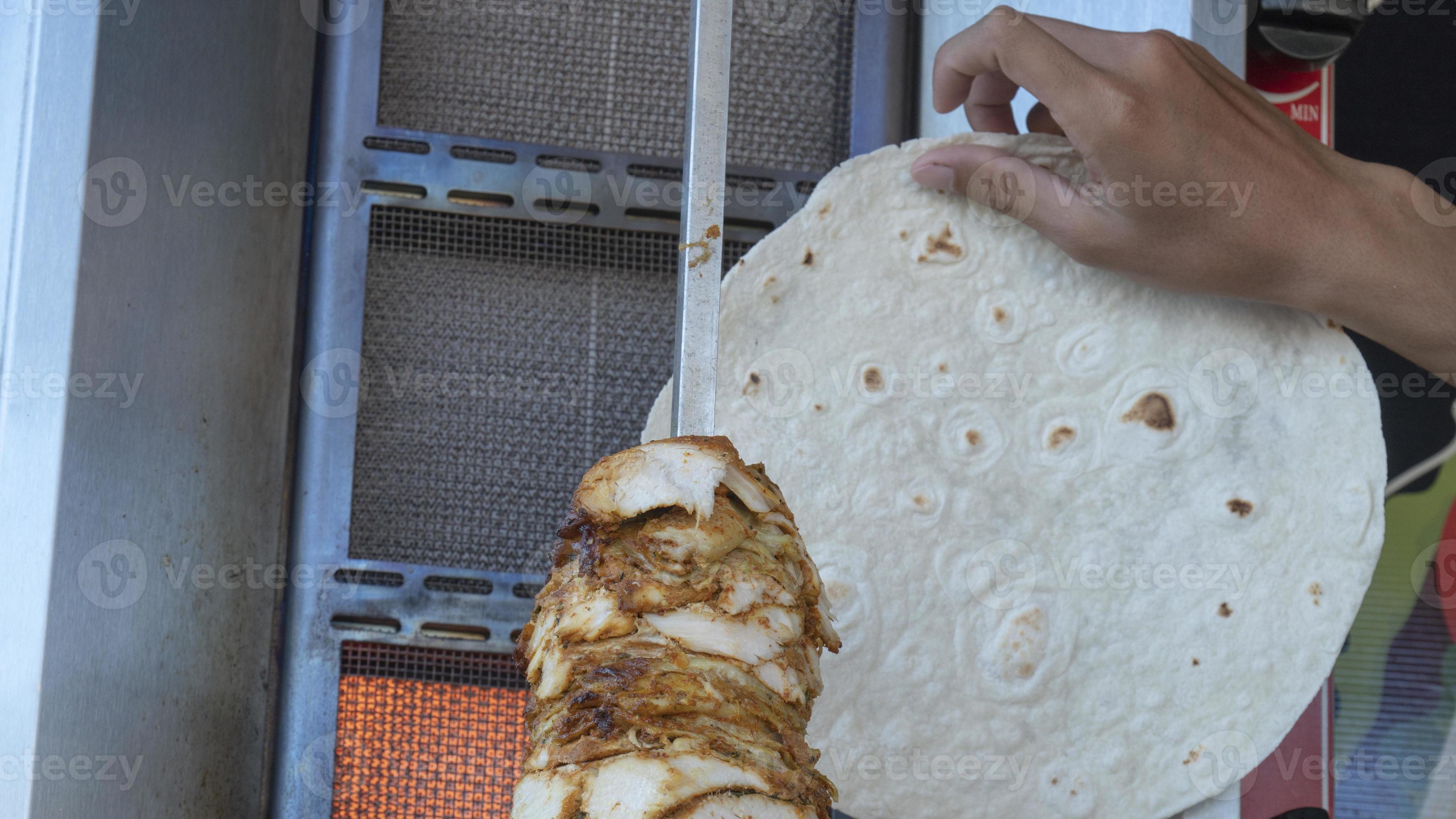 Toasted flour tortillas, Street food. 6093020 Stock Photo at Vecteezy