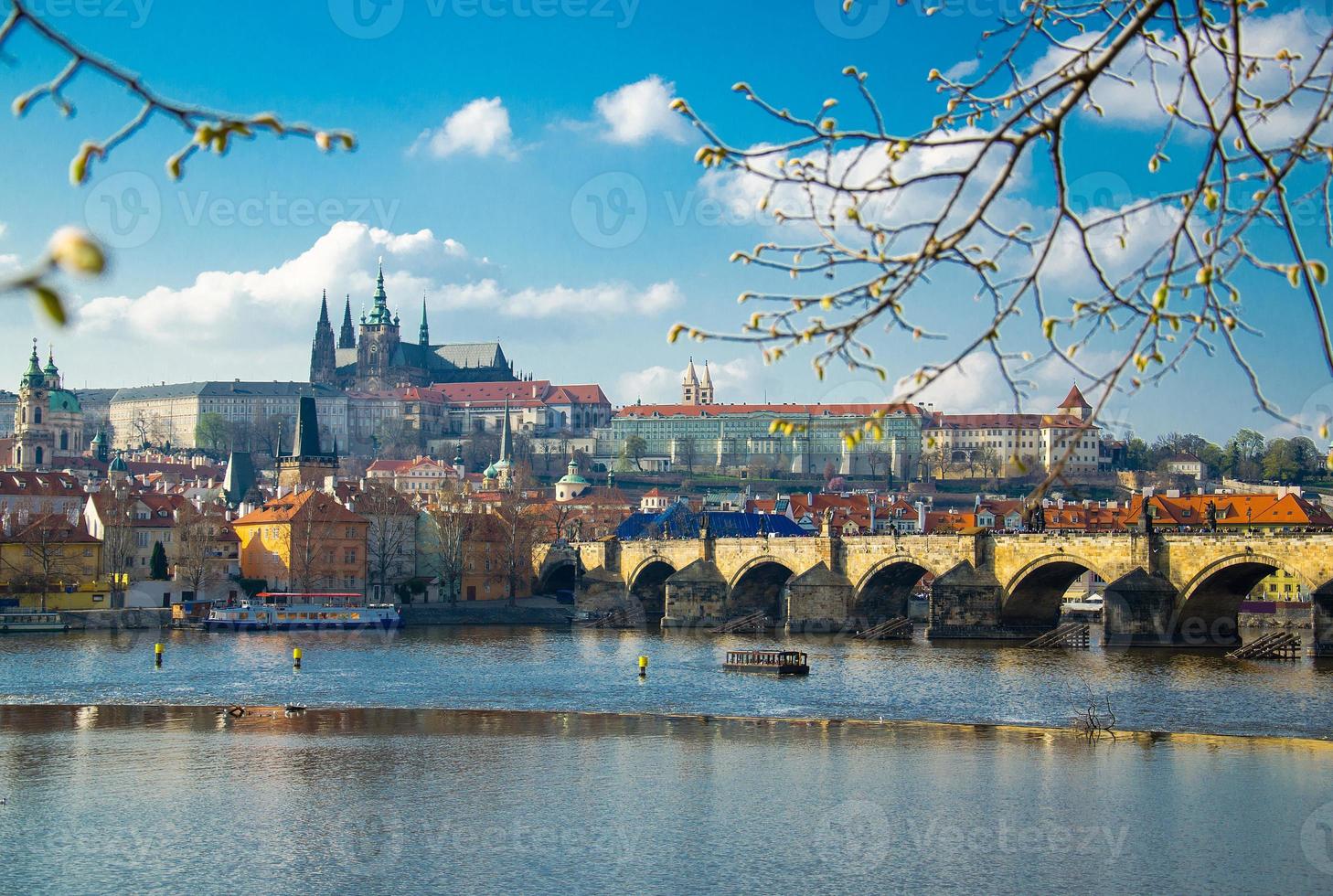 centro histórico de praga con el castillo, praga, república checa foto