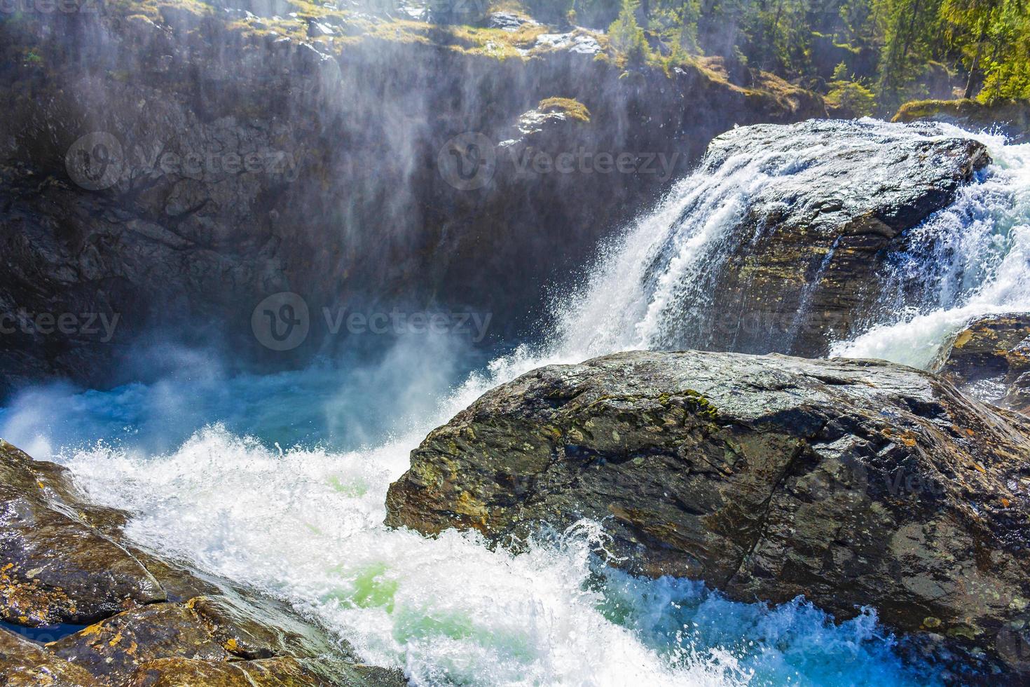 rjukandefossen en hemsedal viken noruega cascada más hermosa de europa. foto