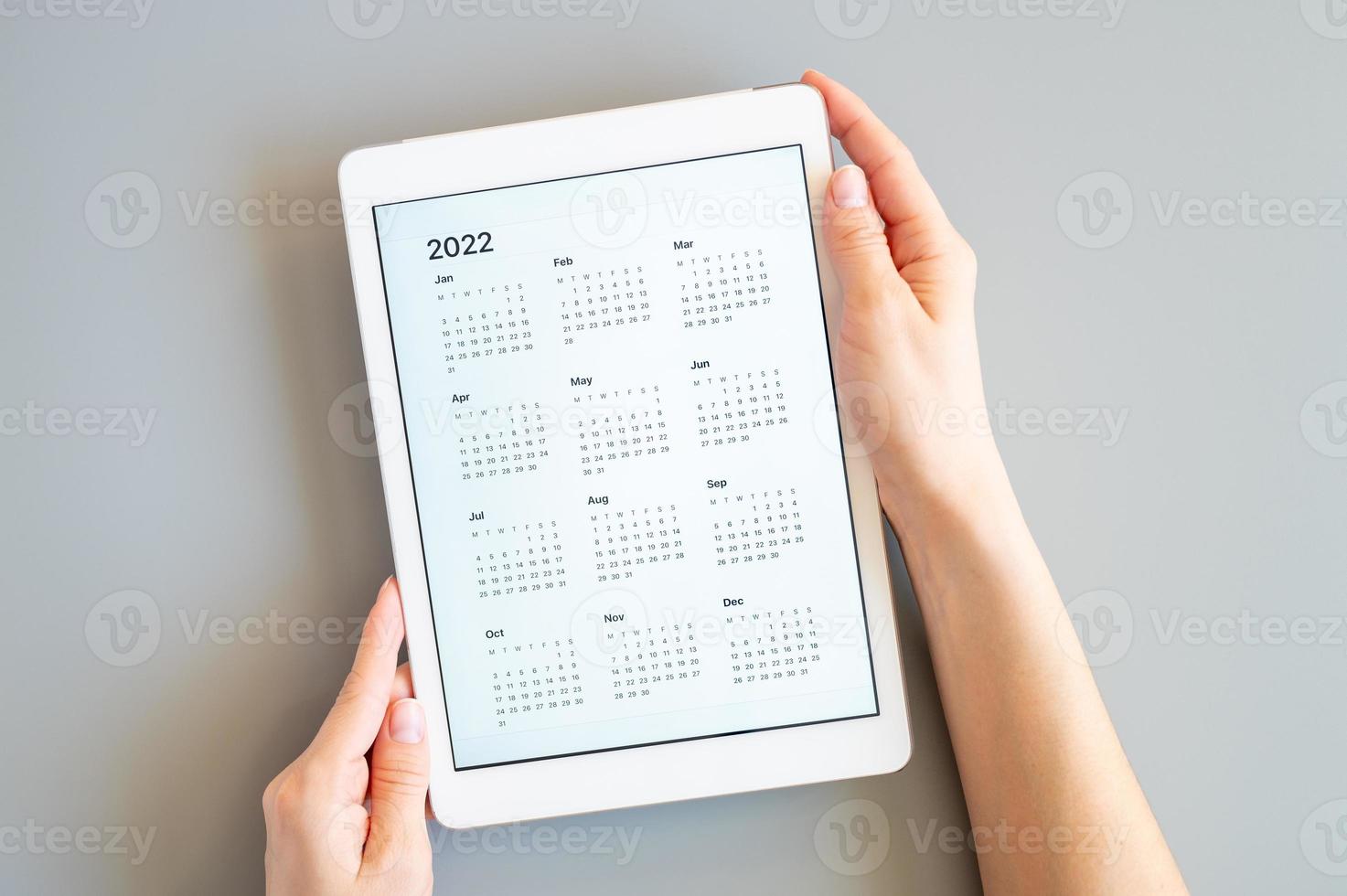 tablet calendar 2022 photo