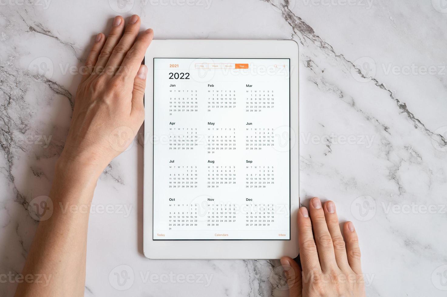 tablet calendar 2022 photo