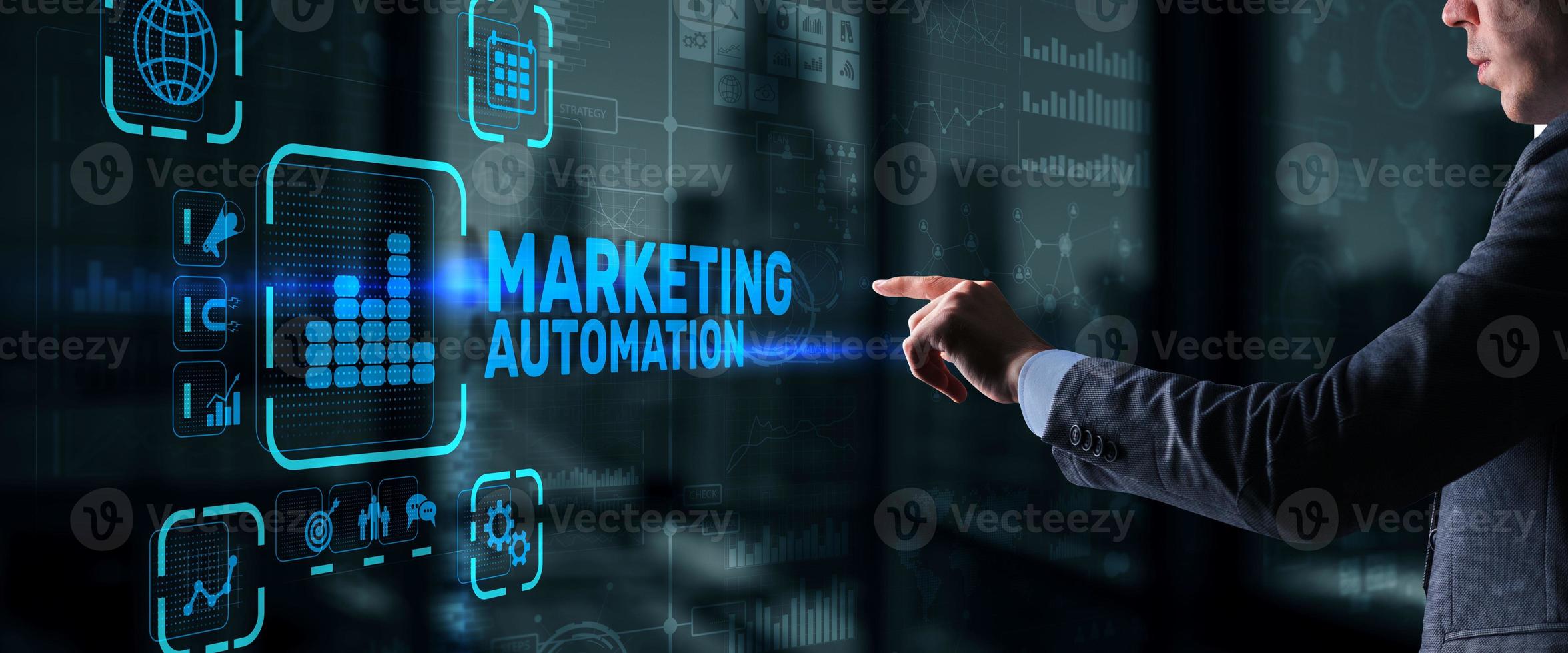 concepto de automatización de marketing. tecnología empresarial internet y red foto