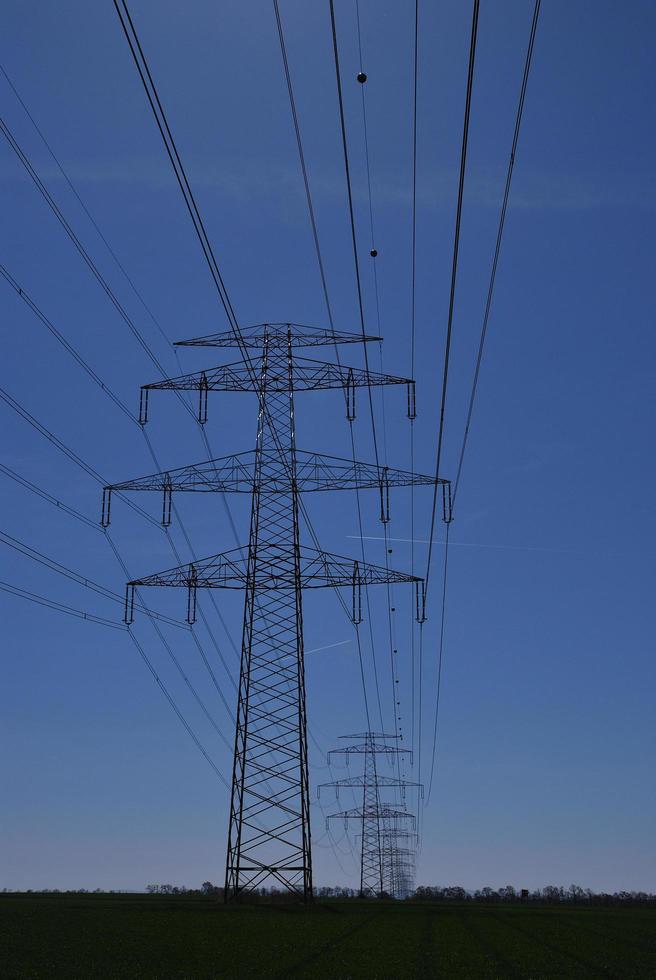 current series masts photo