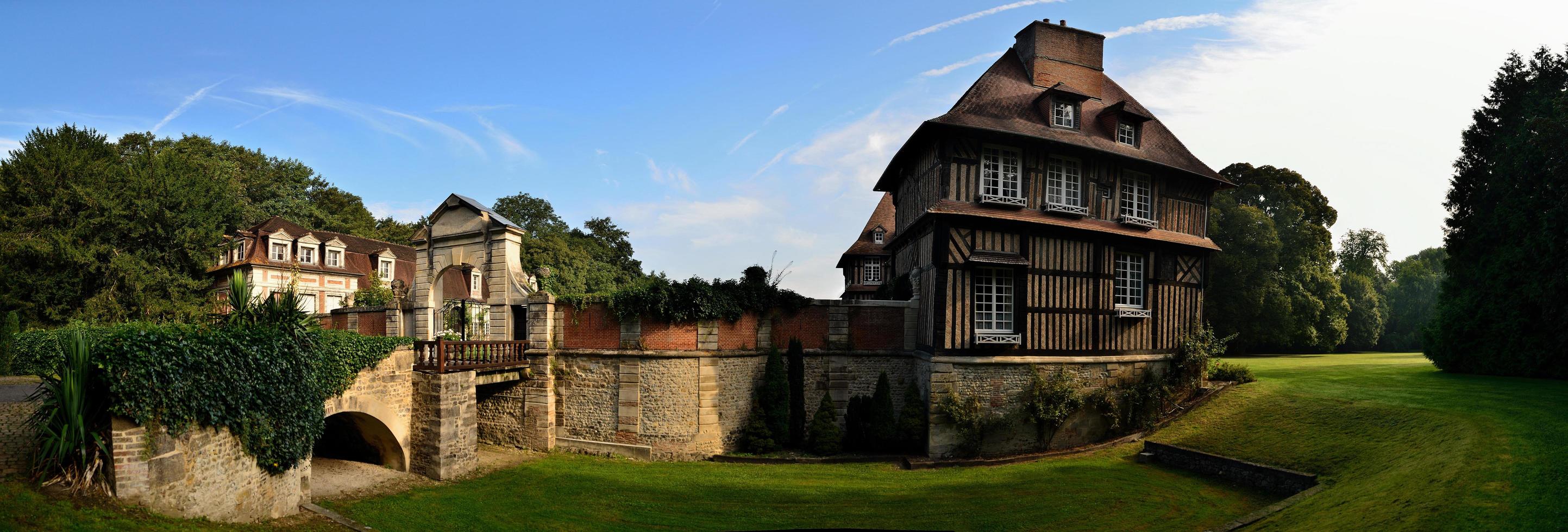 old castle panorama photo