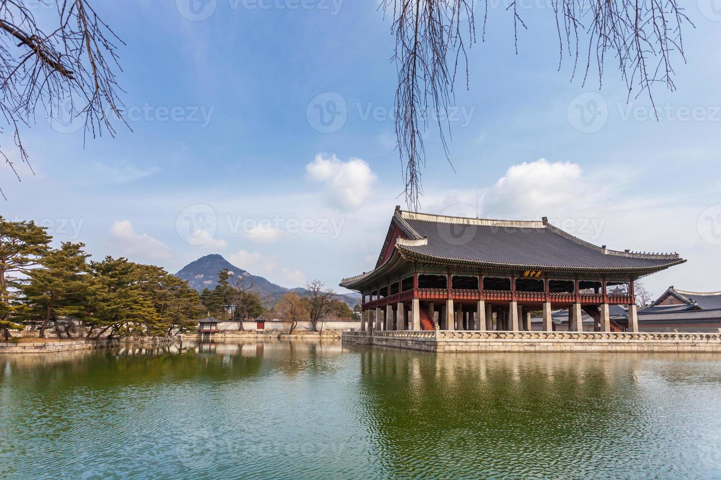 Gyeongbokgung Palace in Seoul , South Korea photo