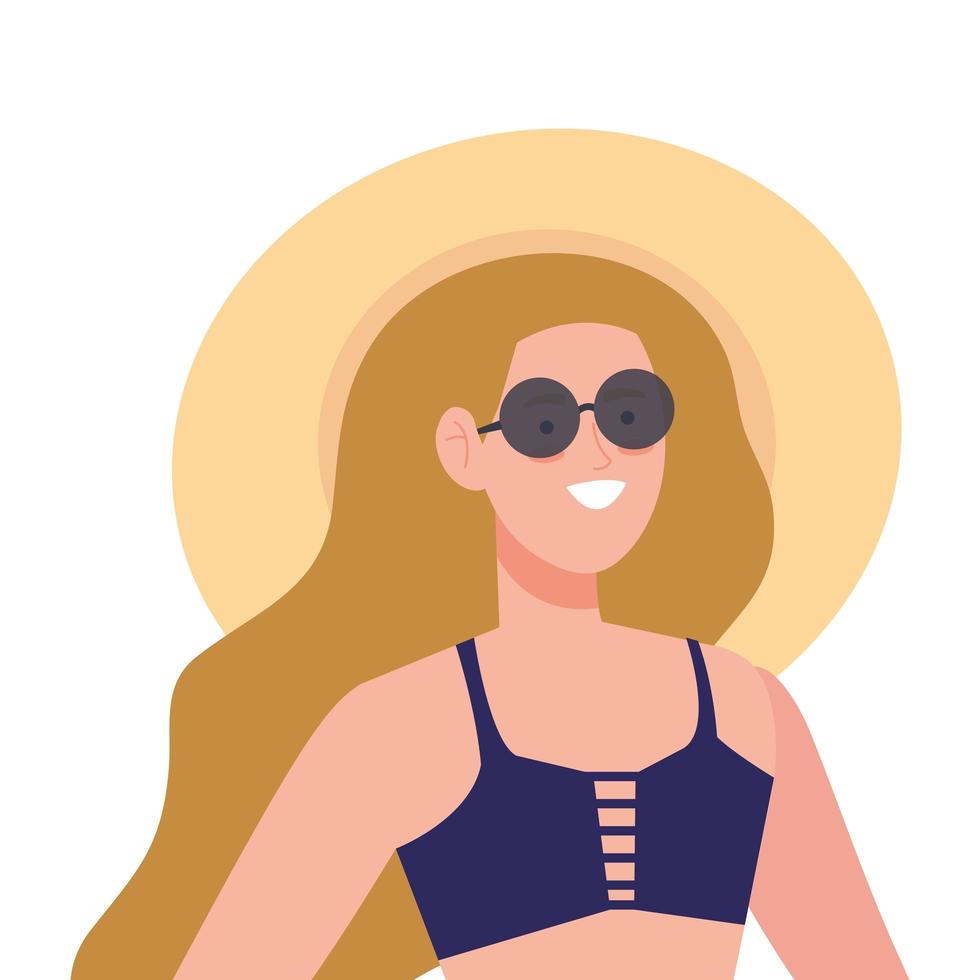 mujer con traje de baño con sombrero de verano y gafas de sol, temporada de vacaciones vector