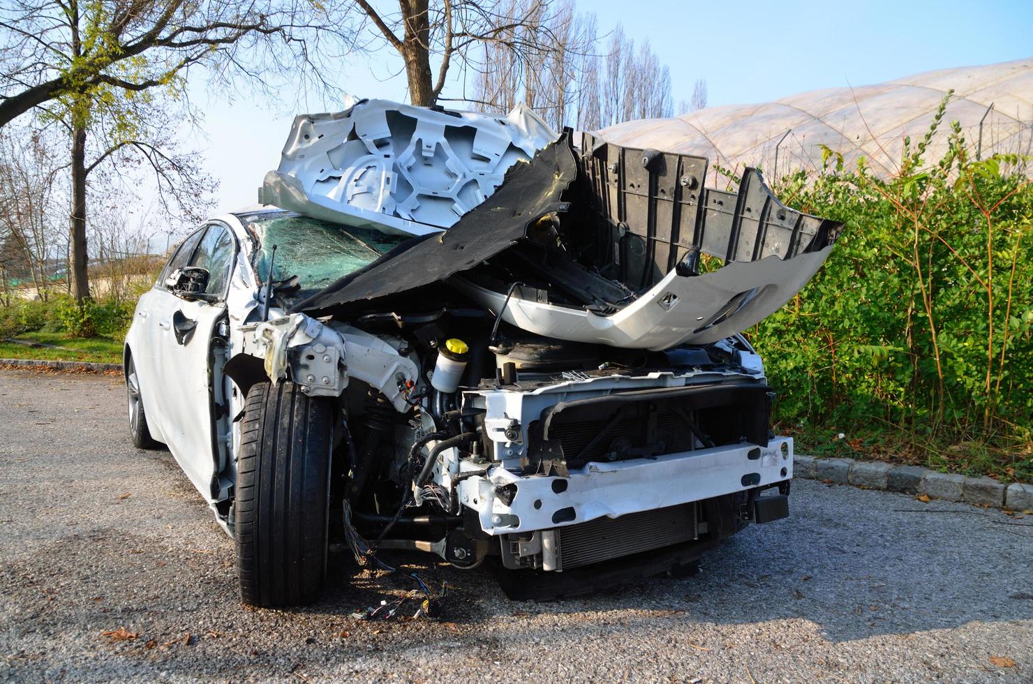 white car accident photo