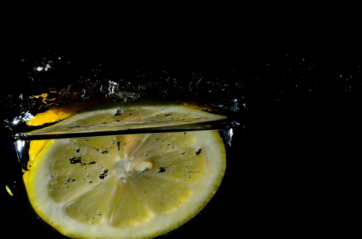 lemon water surface photo