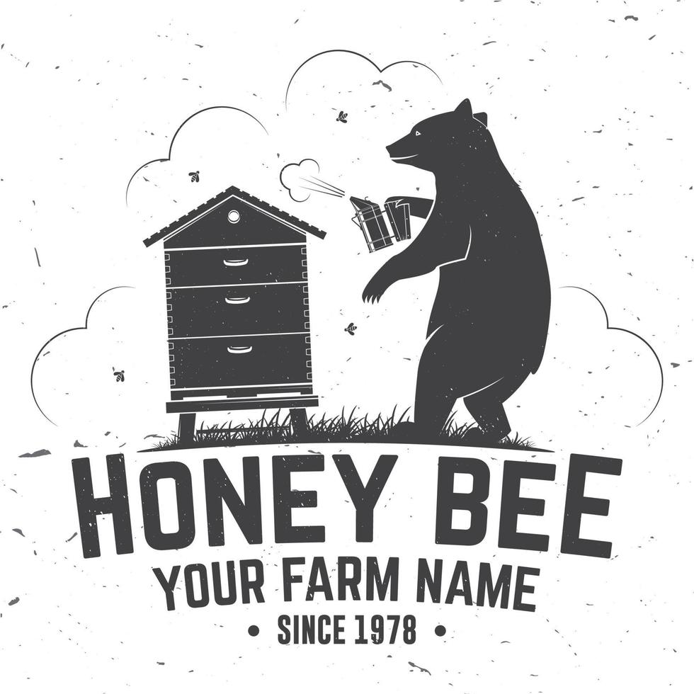 insignia de la granja de abejas de miel. vector. concepto para camisa, estampado, sello o camiseta. diseño de tipografía vintage con silueta de apicultor de colmena y oso. diseño retro para el negocio de la granja de abejas melíferas vector
