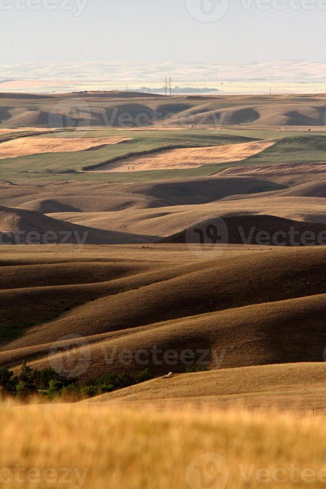 Big Muddy Valley of Saskatchewan photo