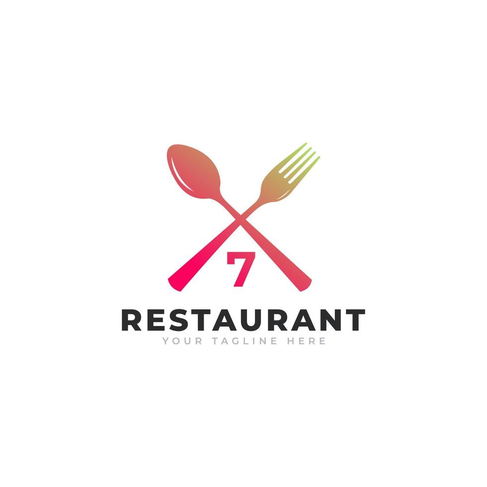 logotipo del restaurante. número 7 con tenedor de cuchara para plantilla de diseño de icono de logotipo de restaurante vector