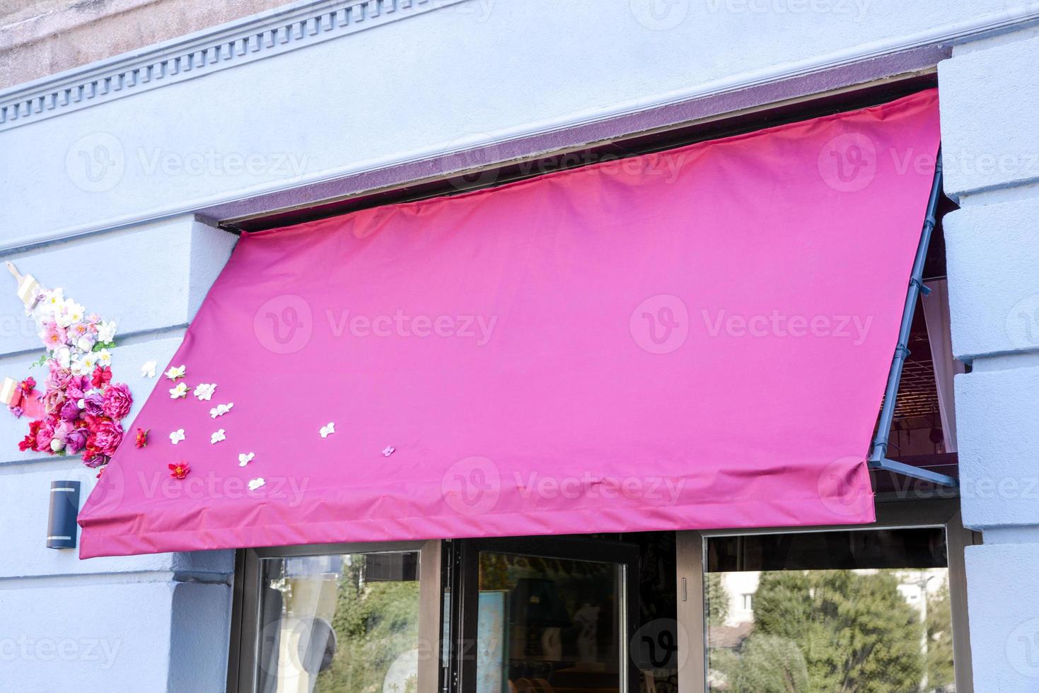 Clean pink awning with flowers for logo, text presentation mockup photo