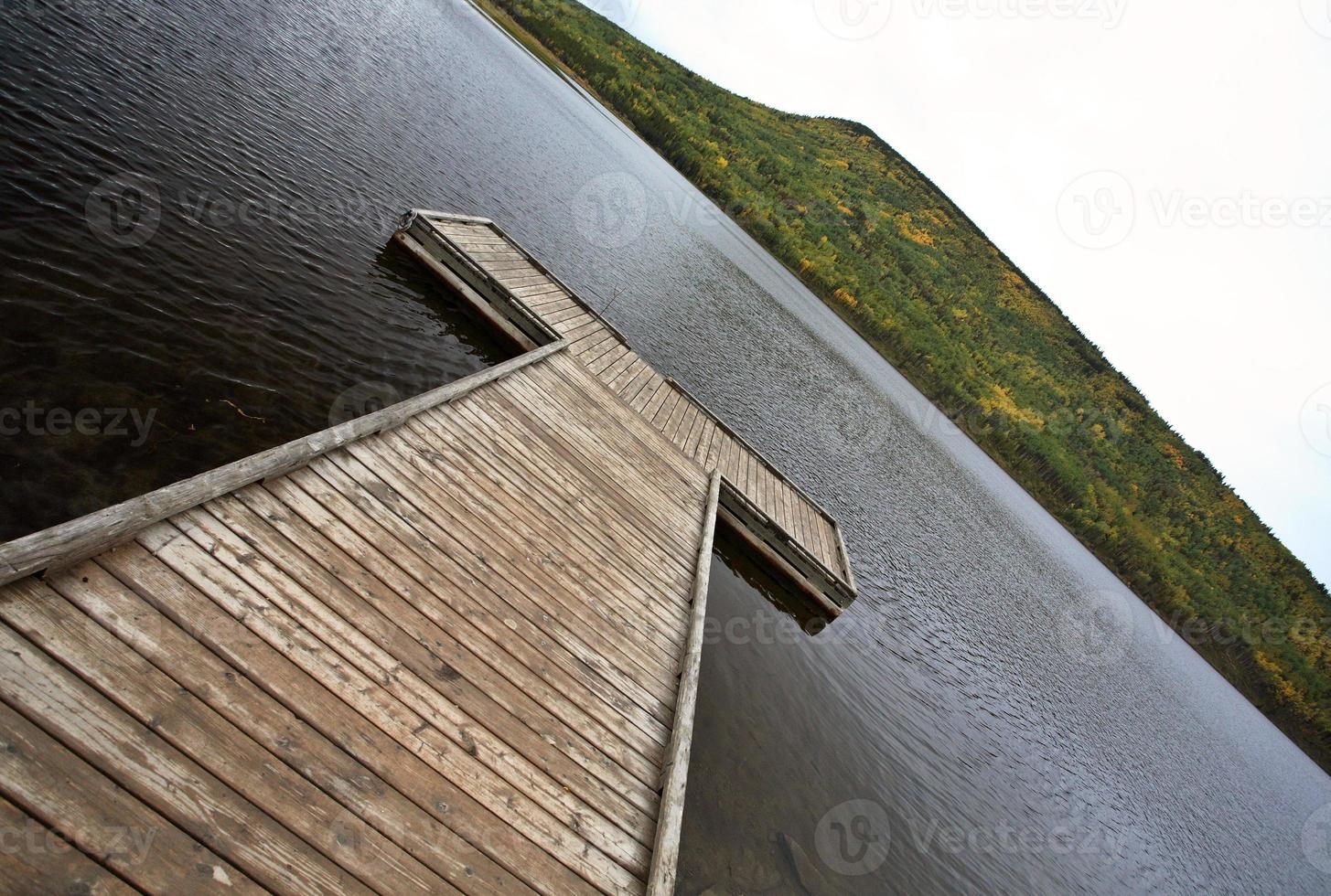 embarcadero en el lago musreau foto