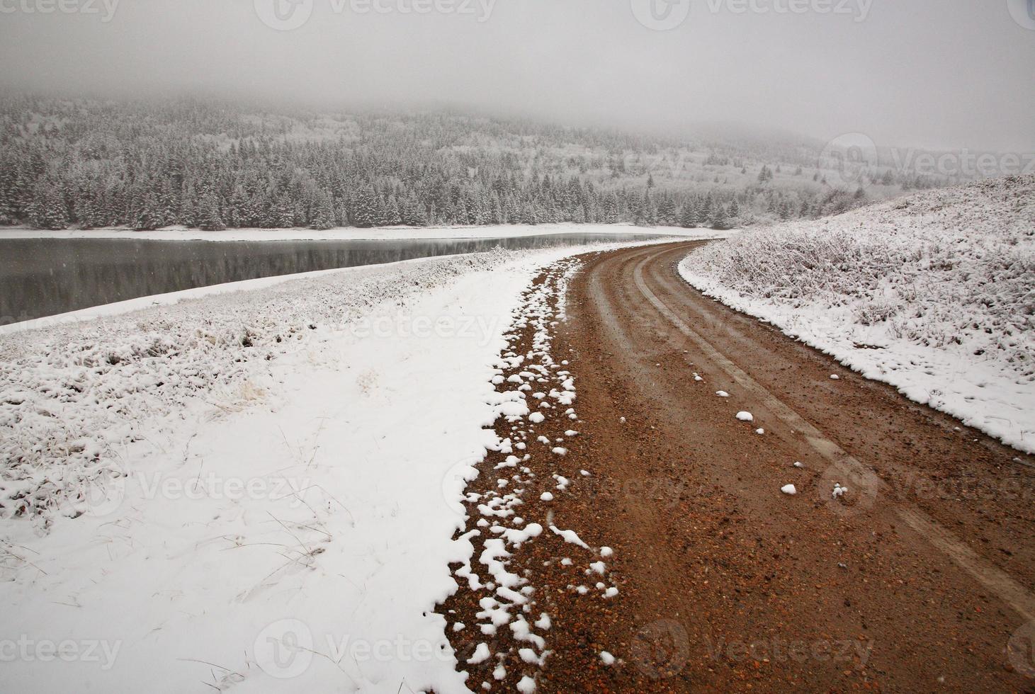 lago reesor en invierno foto