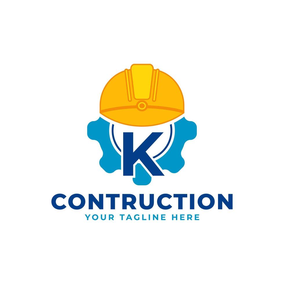 letra inicial k con equipo y casco. concepto de logotipo de construcción e ingeniería vector