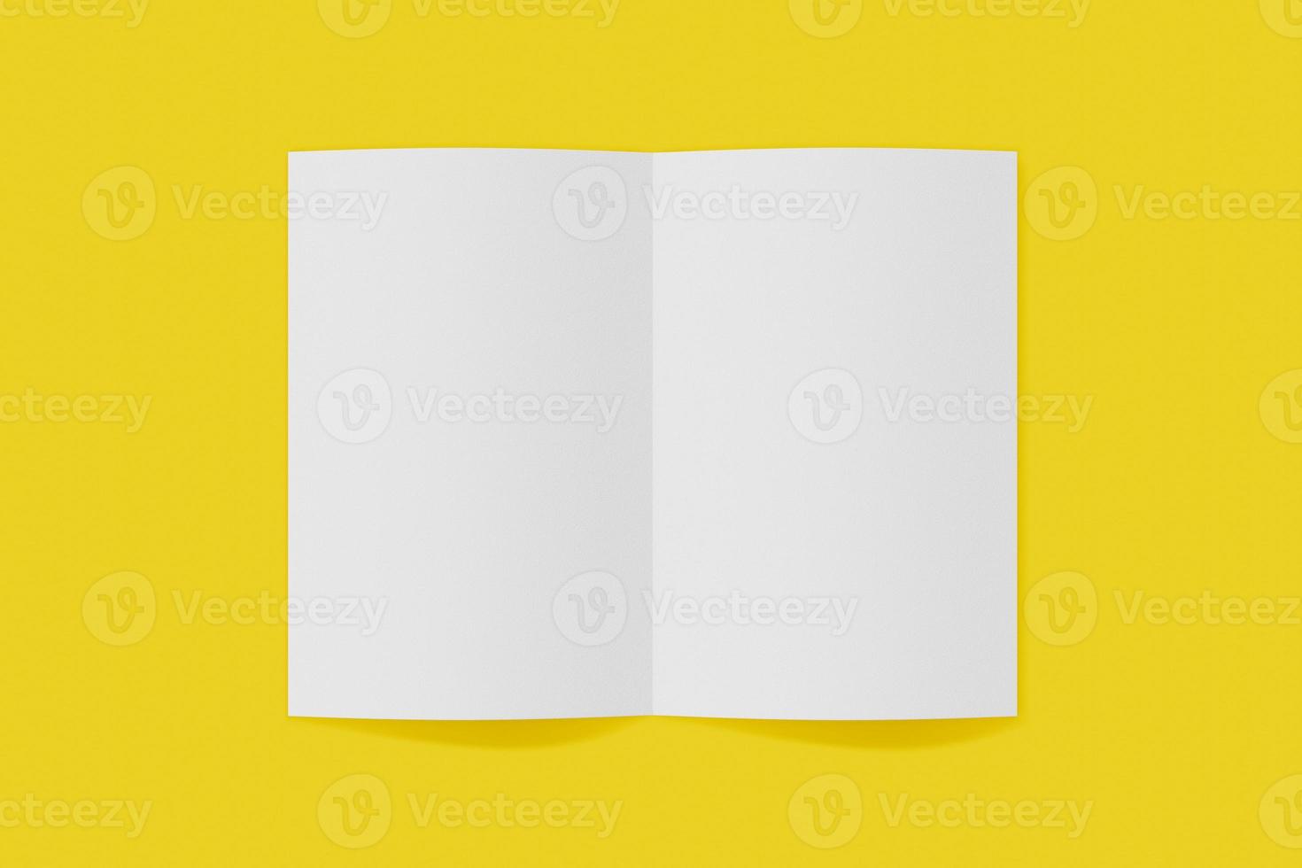 folleto vertical de maqueta, folleto, invitación aislado en un fondo amarillo con tapa blanda y sombra realista. representación 3d foto