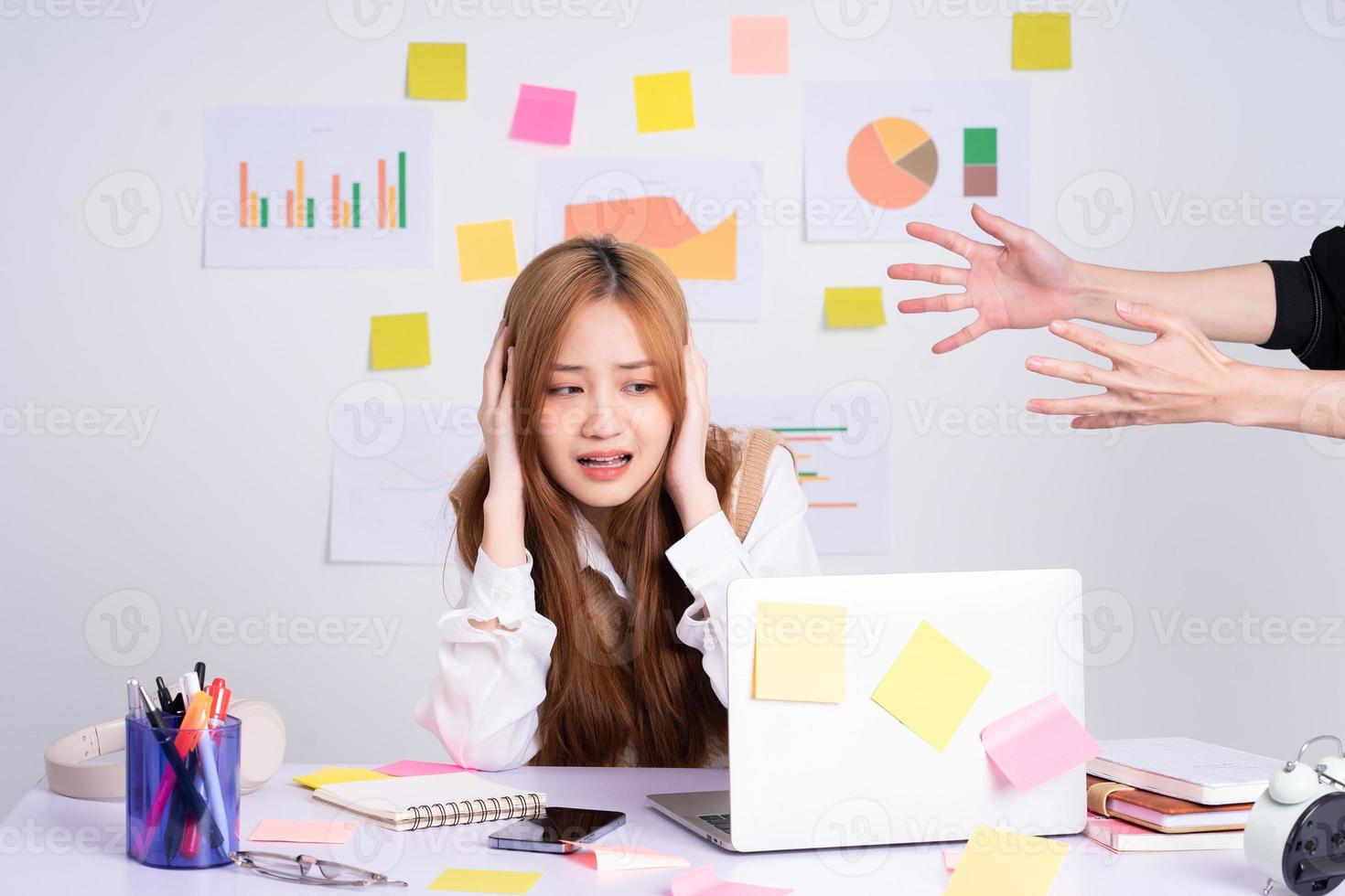 Young Asian businesswoman working concept photo