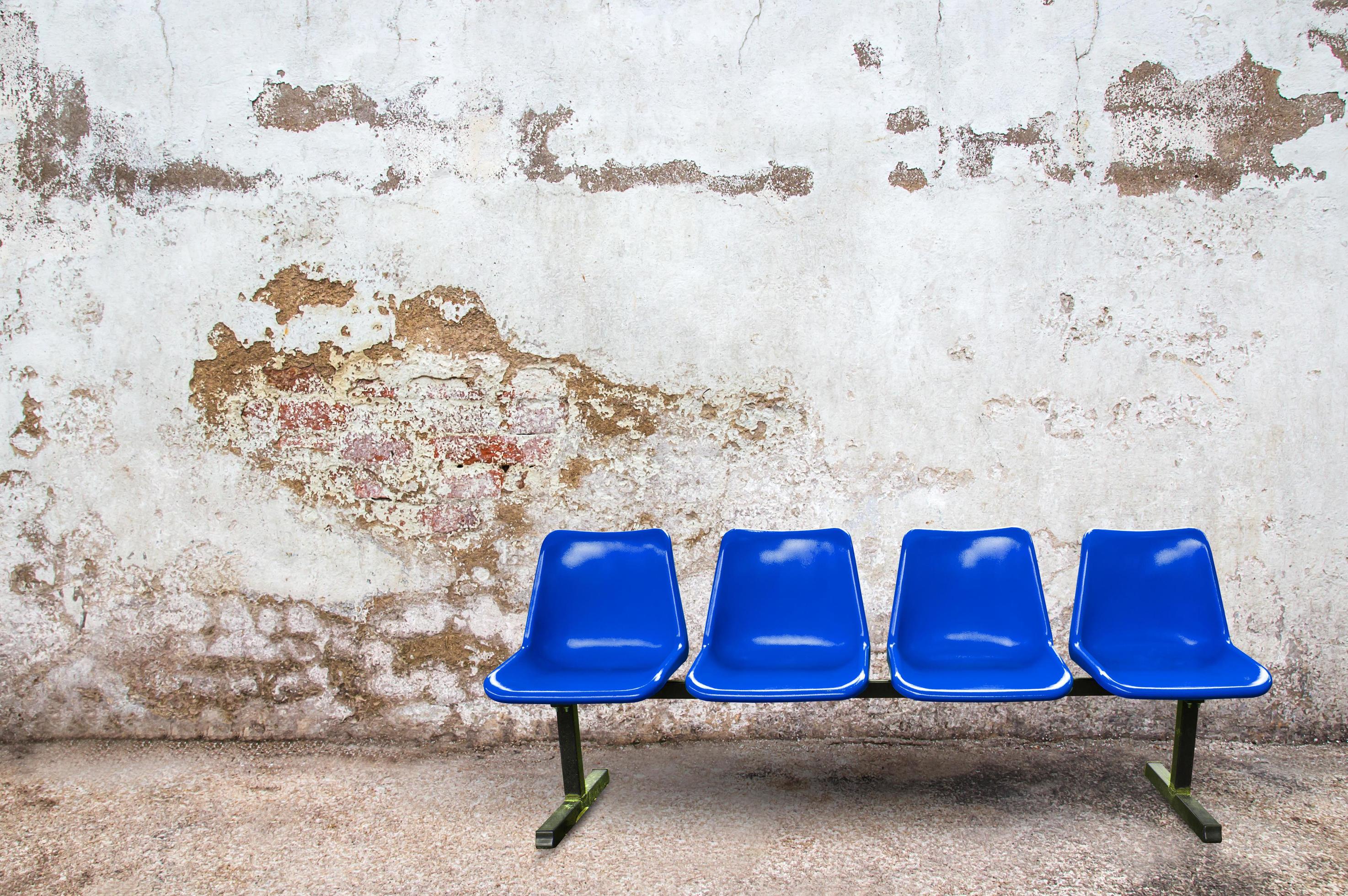 Blue chair on the floor with grunge background 6418408 Stock Photo at  Vecteezy