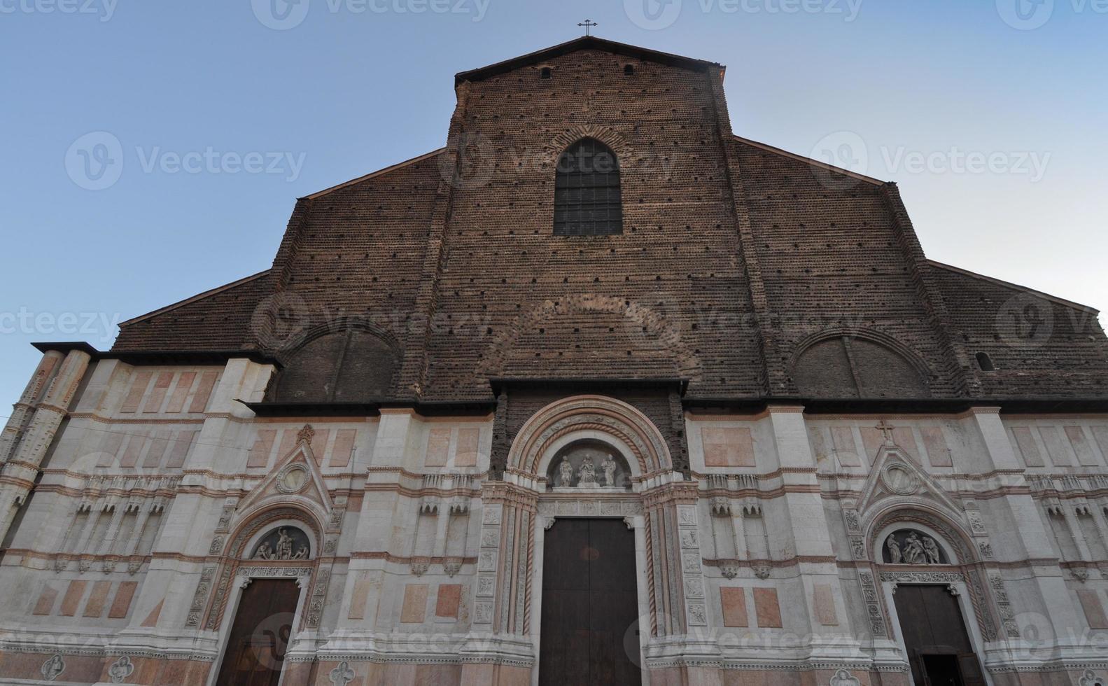 San Petronio church in Bologna photo