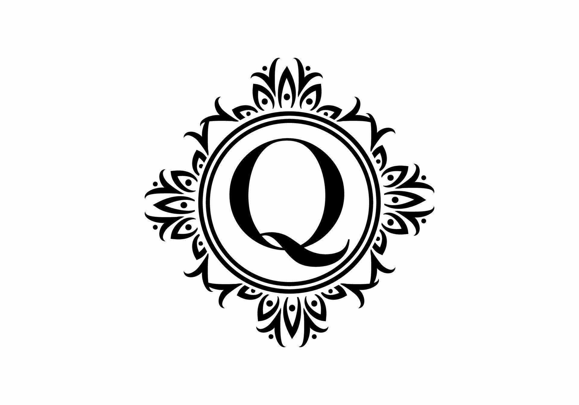 Black initial Q letter in classic frame 6524049 Vector Art at Vecteezy