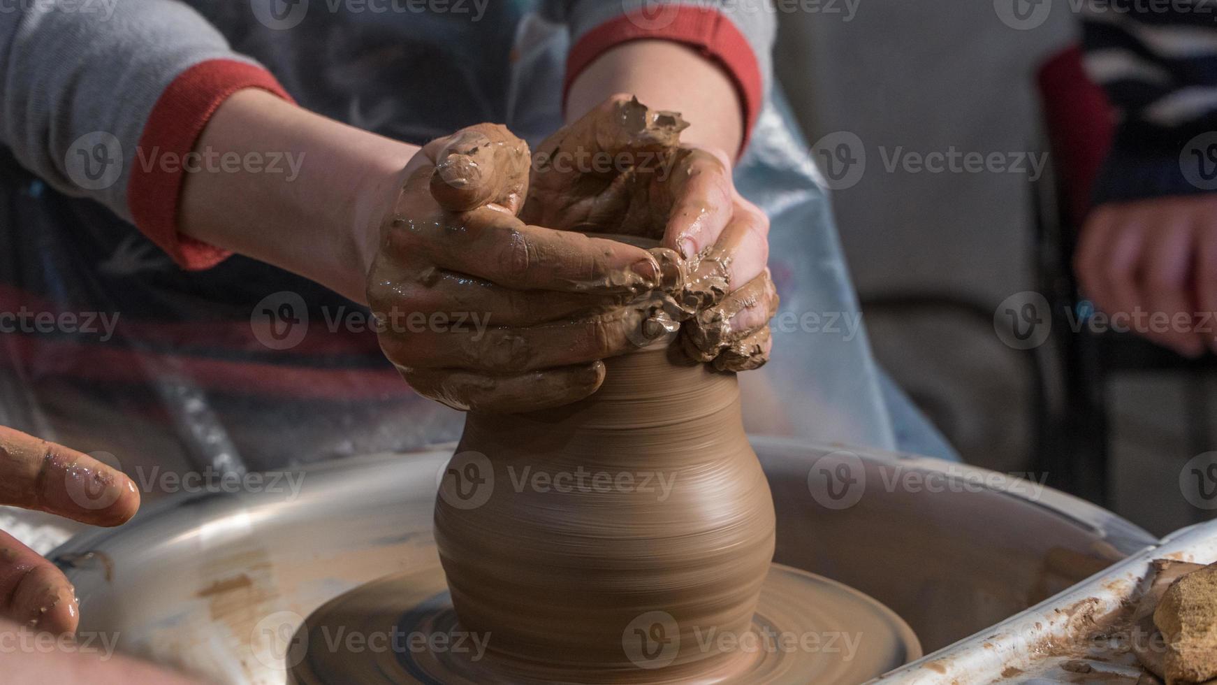 children's pottery studio photo