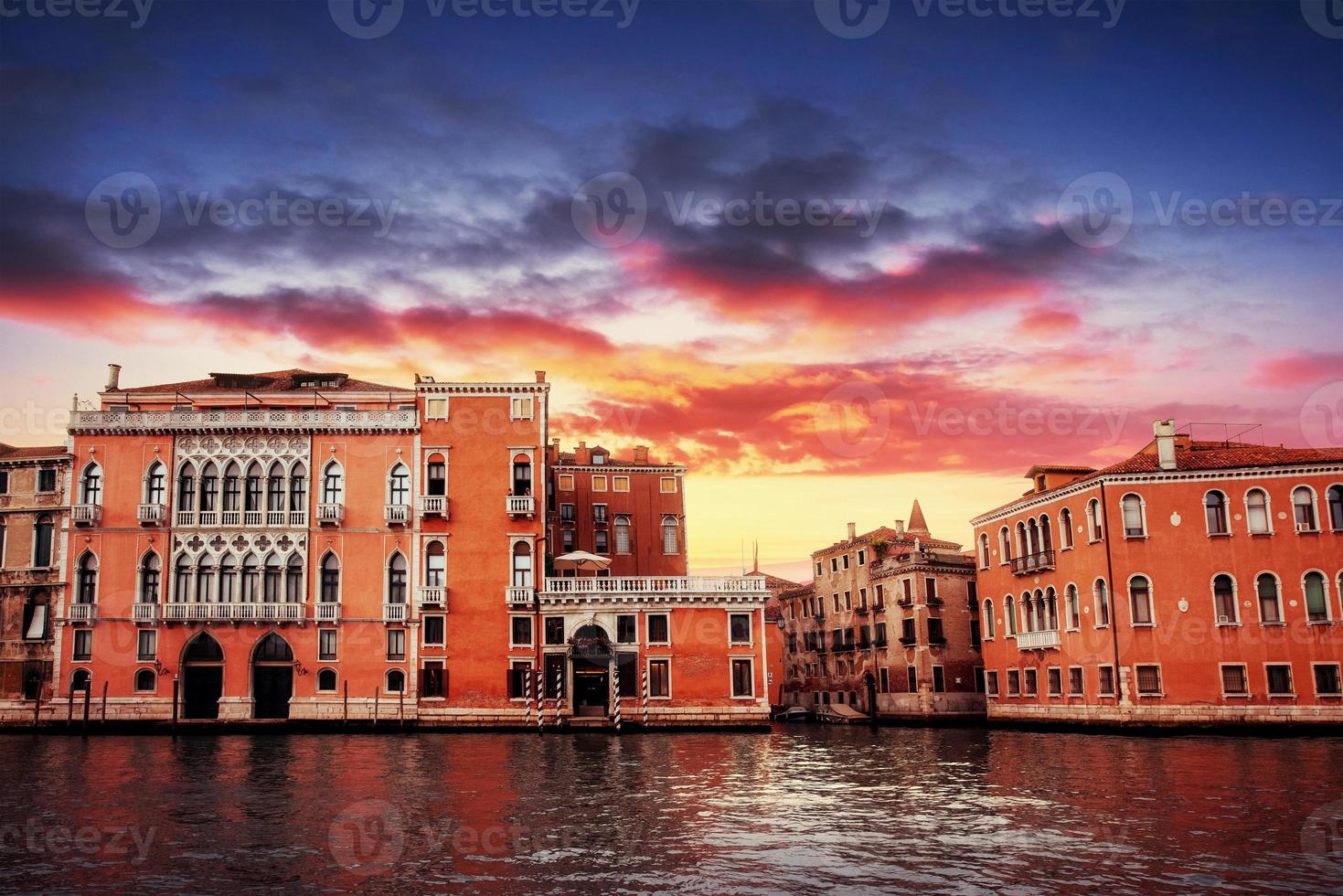 el paisaje urbano de venecia es un turista muy famoso foto