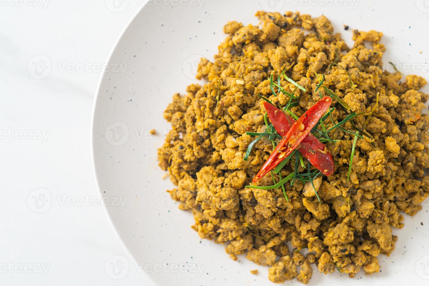 Stir Fried Pork with Yellow Curry Paste photo