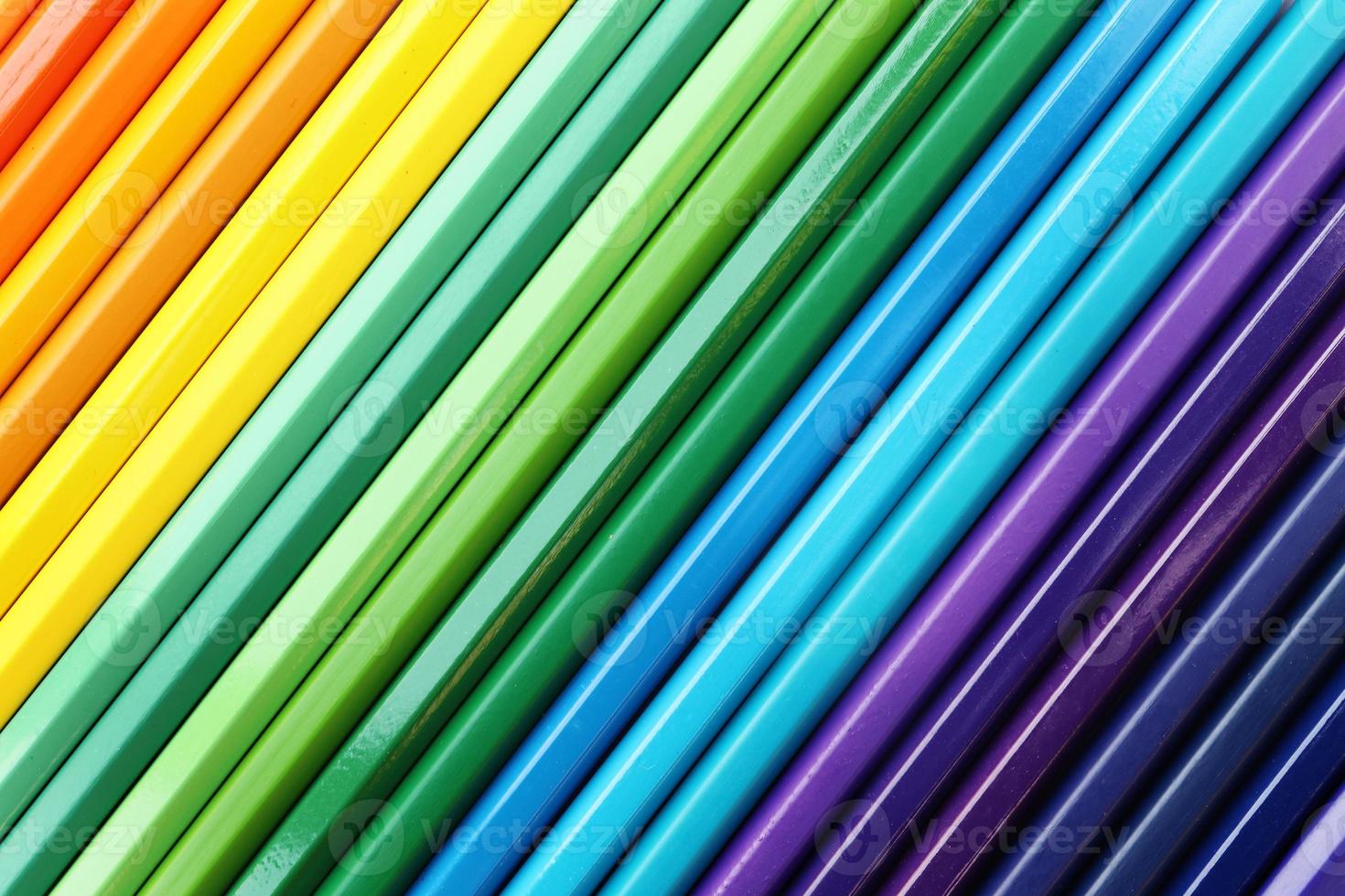 patrón creado con lápices de colores se utiliza como fondo colorido. foto