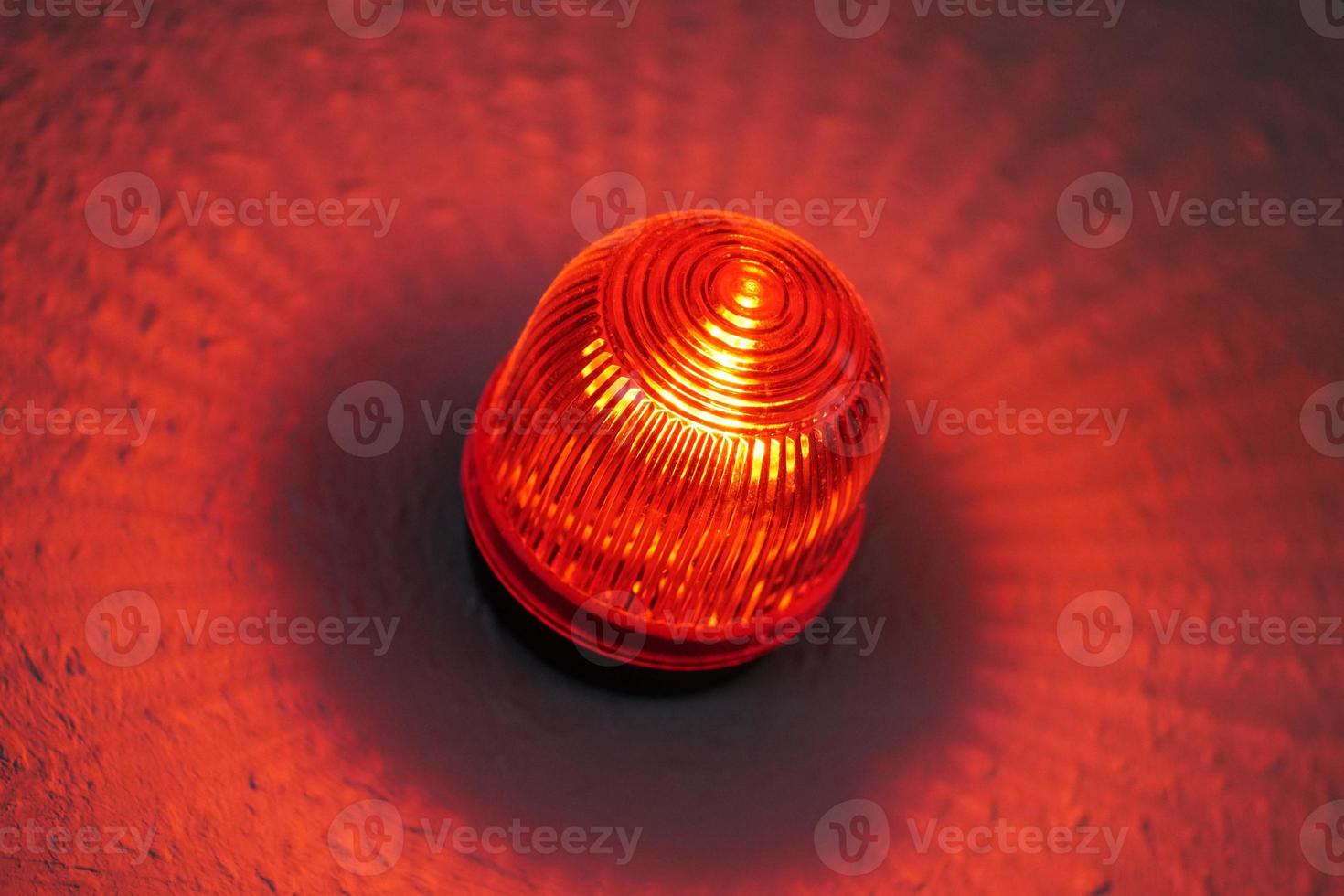 lámpara de luz roja conocida como wigwag wig-wag o red-eye foto