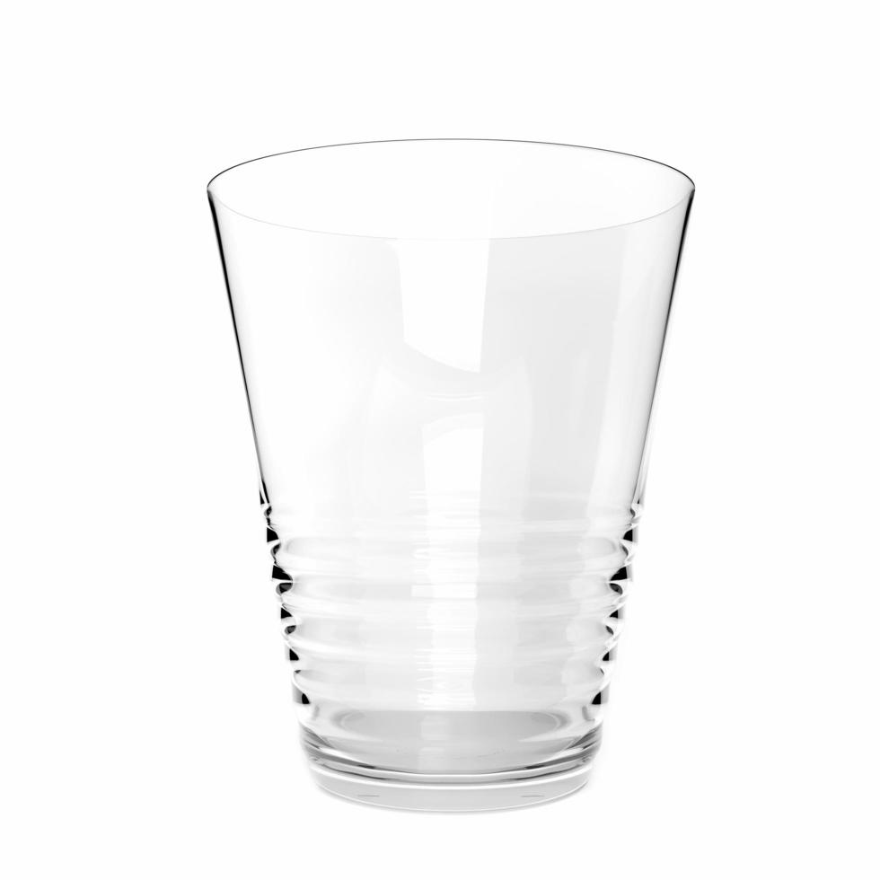 cerveza clara vacía o vaso de agua. aislado en blanco representación background.3d. foto