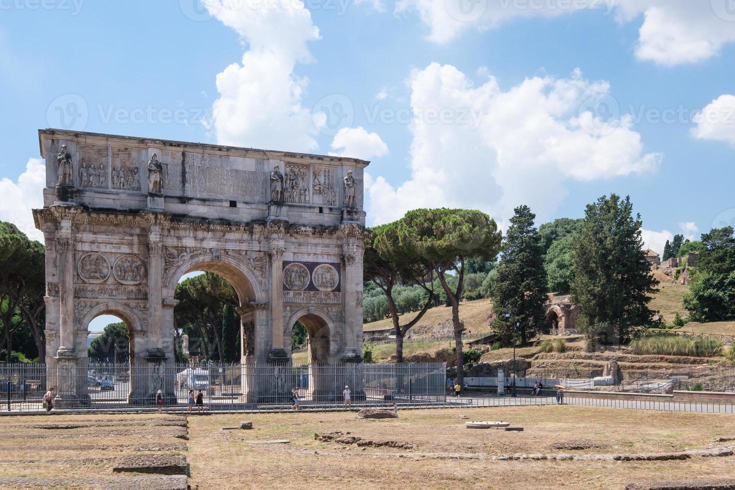 arco del triunfo de costantina roma lazio italia foto