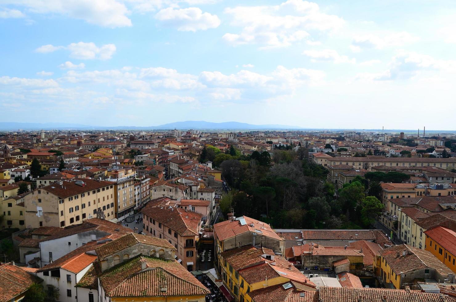 Pisa desde arriba foto