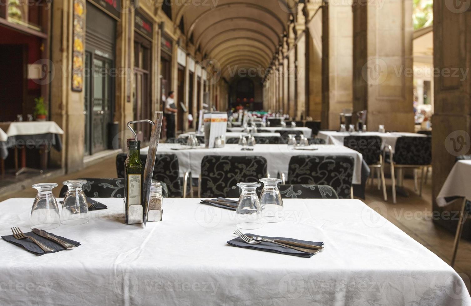 the table in restaurant photo