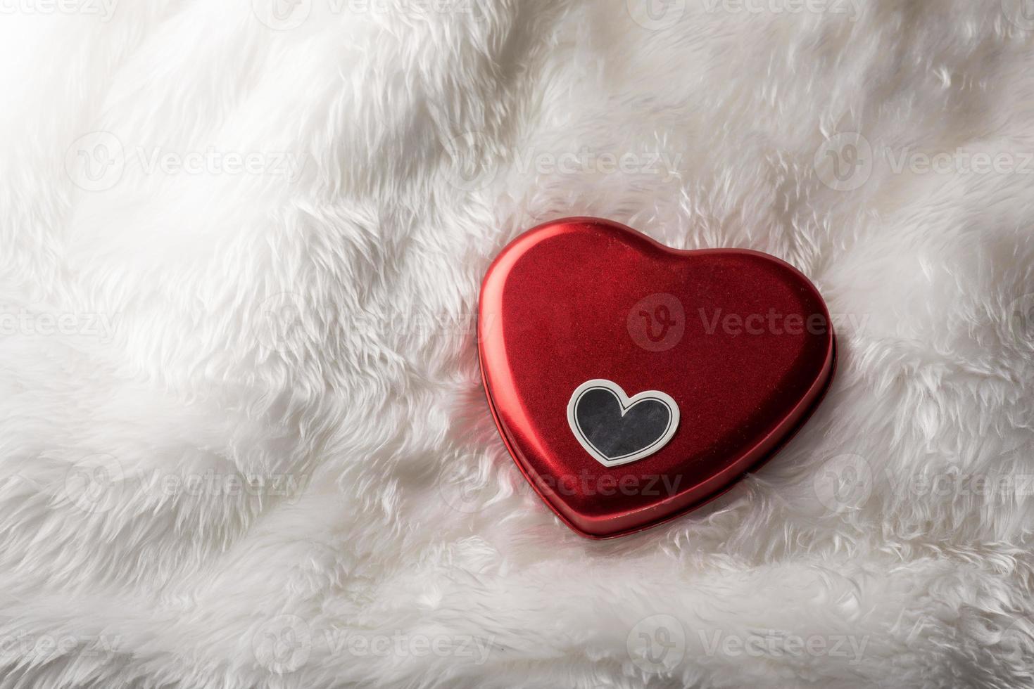 corazón, día de san valentín, vista superior, corazón rojo concepto de día de san valentín con espacio de copia foto