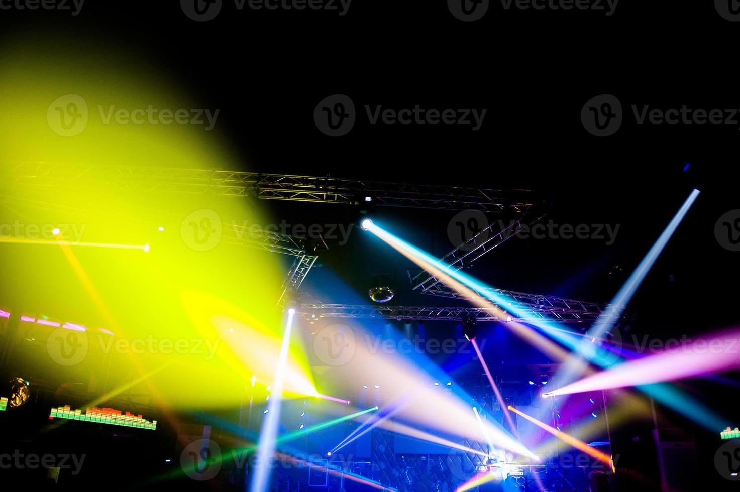 Celebrate the night in the night Banquet Service Dance and enjoy with fellow dancers and DJs. photo