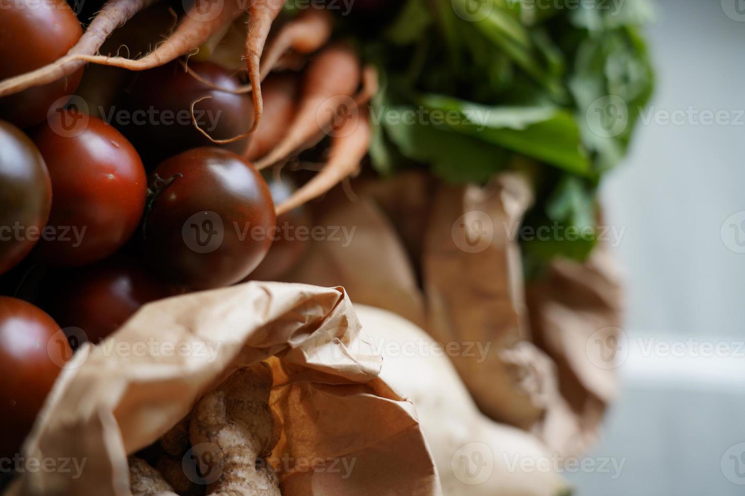 fotos de verduras orgánicas naturales fuera de foco, mercado de Marche.