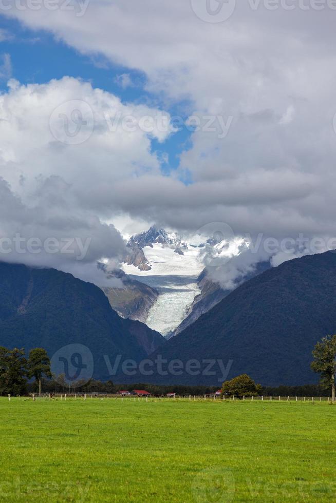 vista panorámica del glaciar fox en nueva zelanda foto