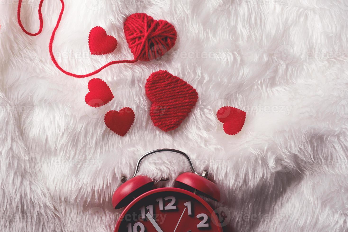 corazón, día de san valentín, vista superior, corazón rojo concepto de día de san valentín con espacio de copia foto