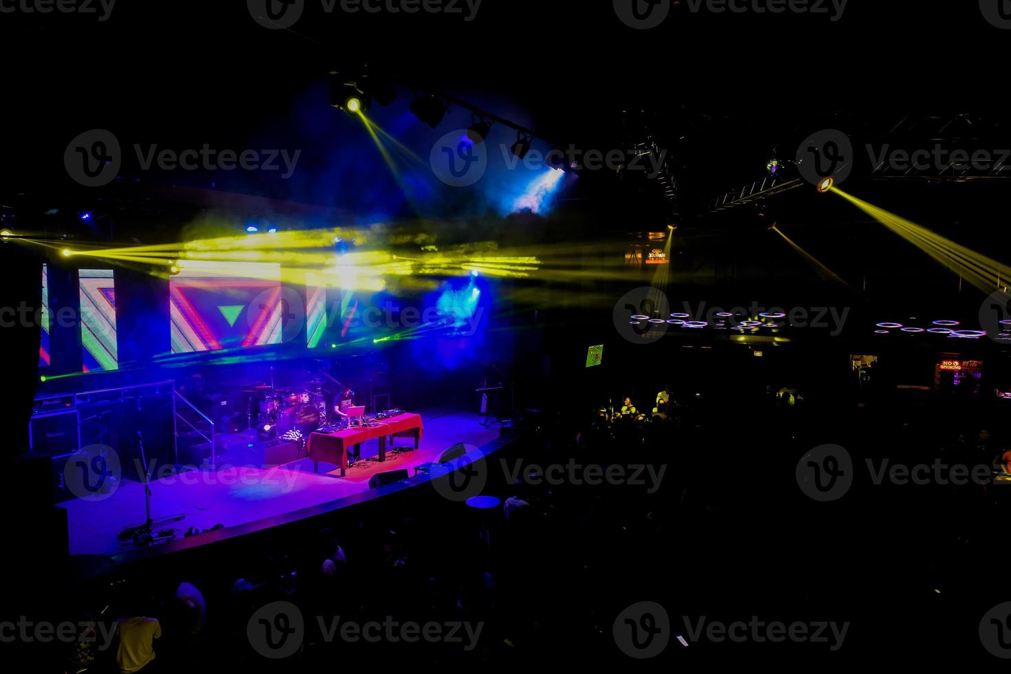 Celebrate the night in the night Banquet Service Dance and enjoy with fellow dancers and DJs. photo