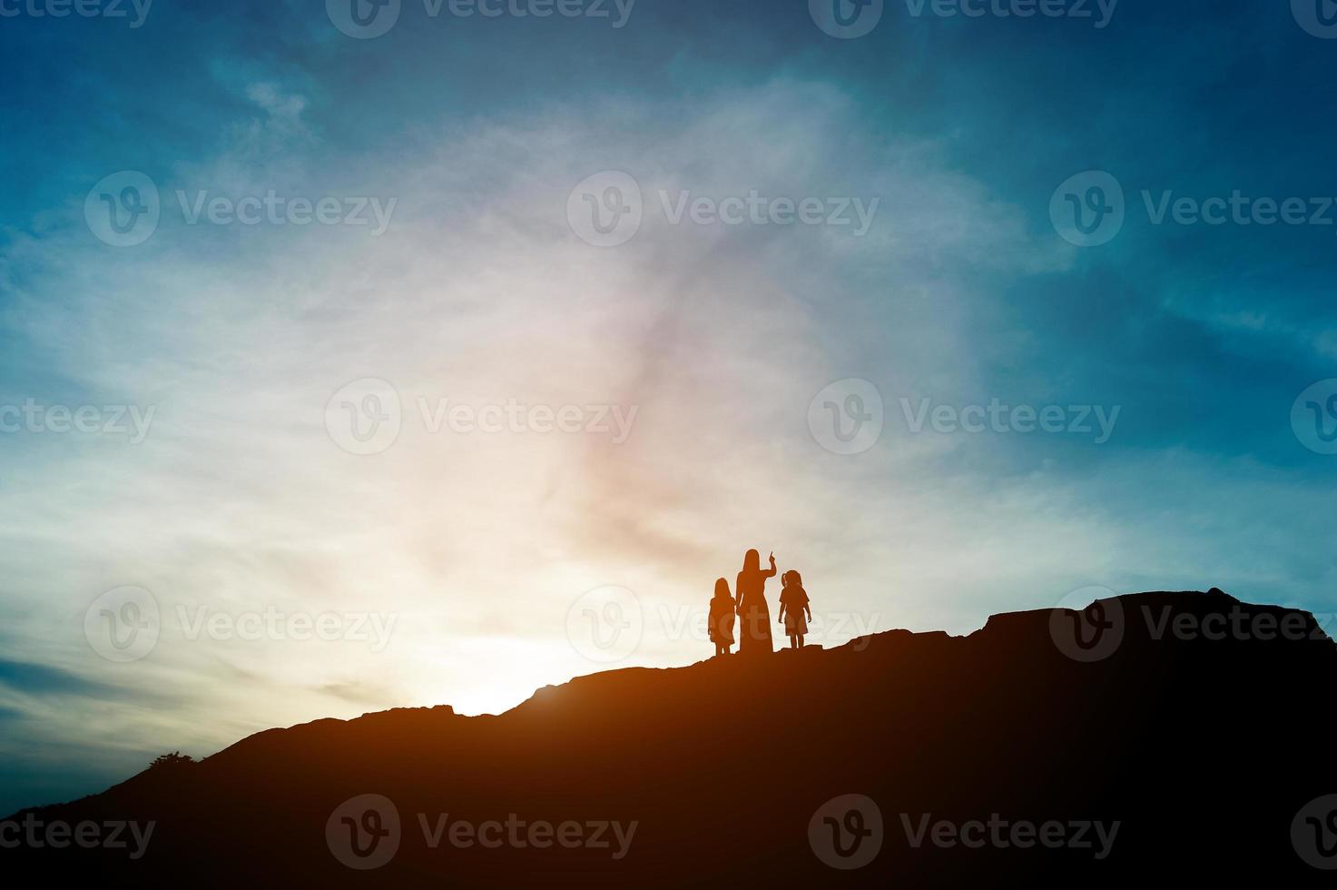 Silhouette of team leadership, teamwork and teamwork and delightful silhouette concepts photo