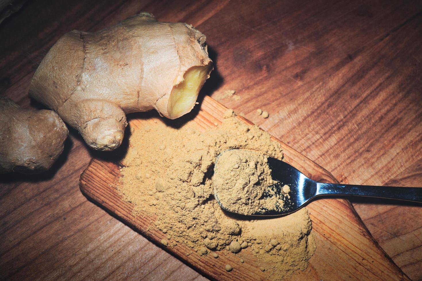 A little bit of ginger root and ginger powder photo