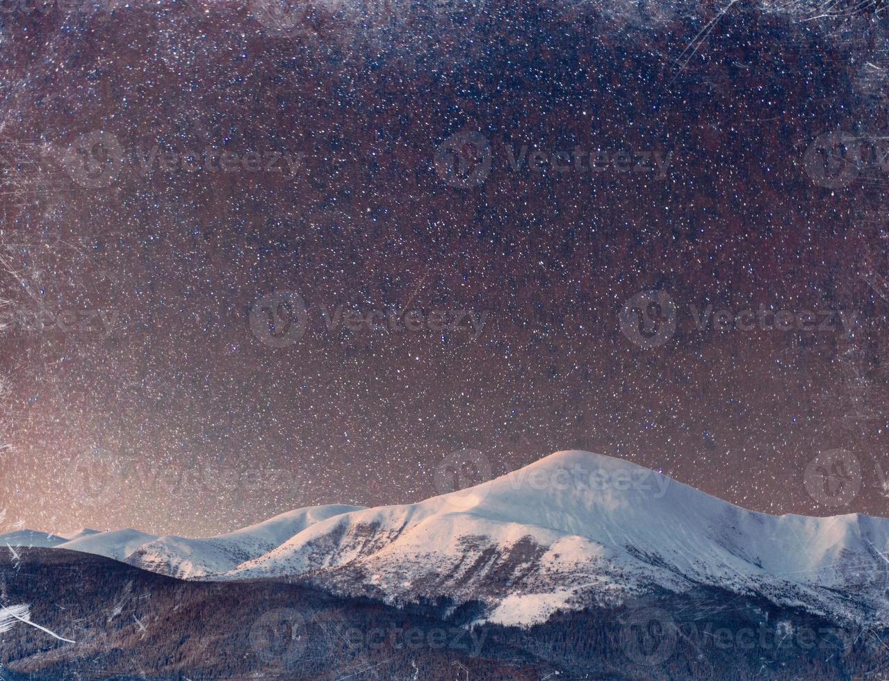 fantastic winter meteor shower and the snow-capped mountains. Vi photo