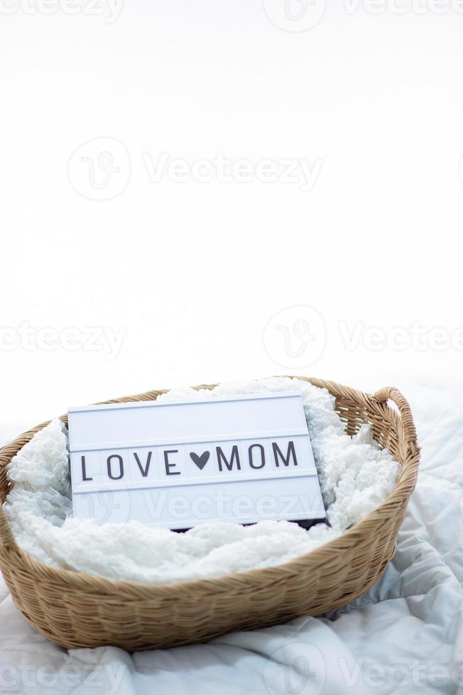 signo de amor de madre blanca en lugar de amor por la madre foto