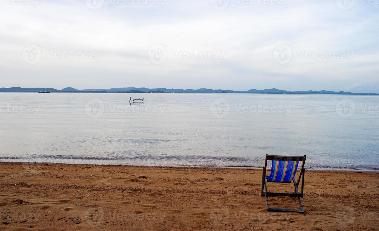 The sea and the blue sky, clean white sky, beautiful in nature photo