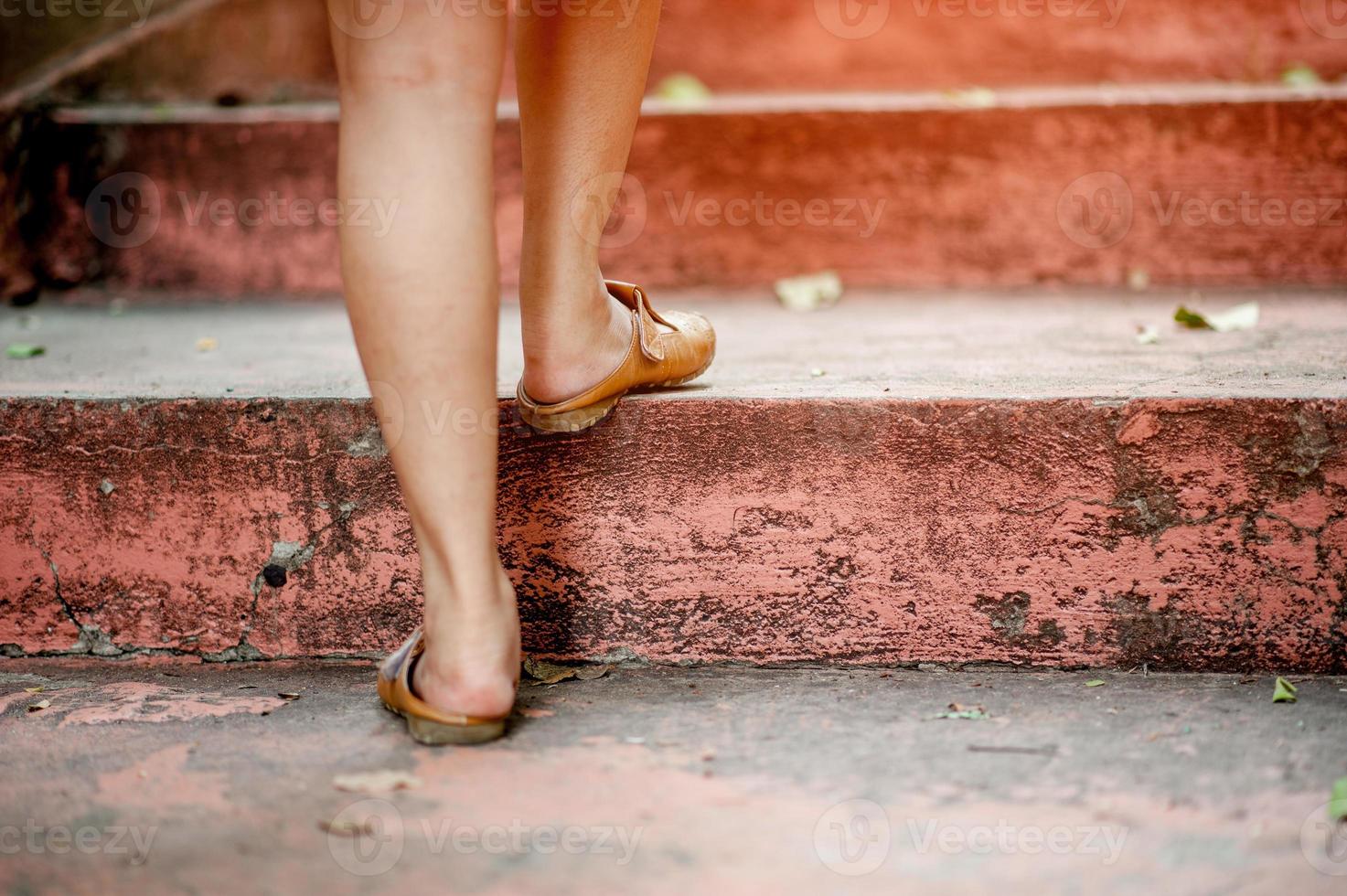 subir escaleras para alcanzar metas más altas. foto