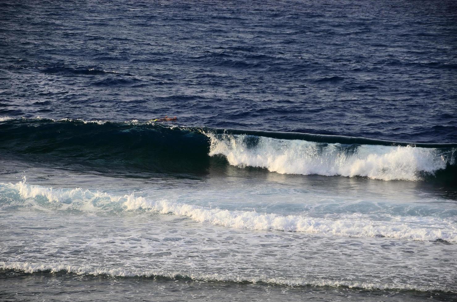 olas en el mar foto